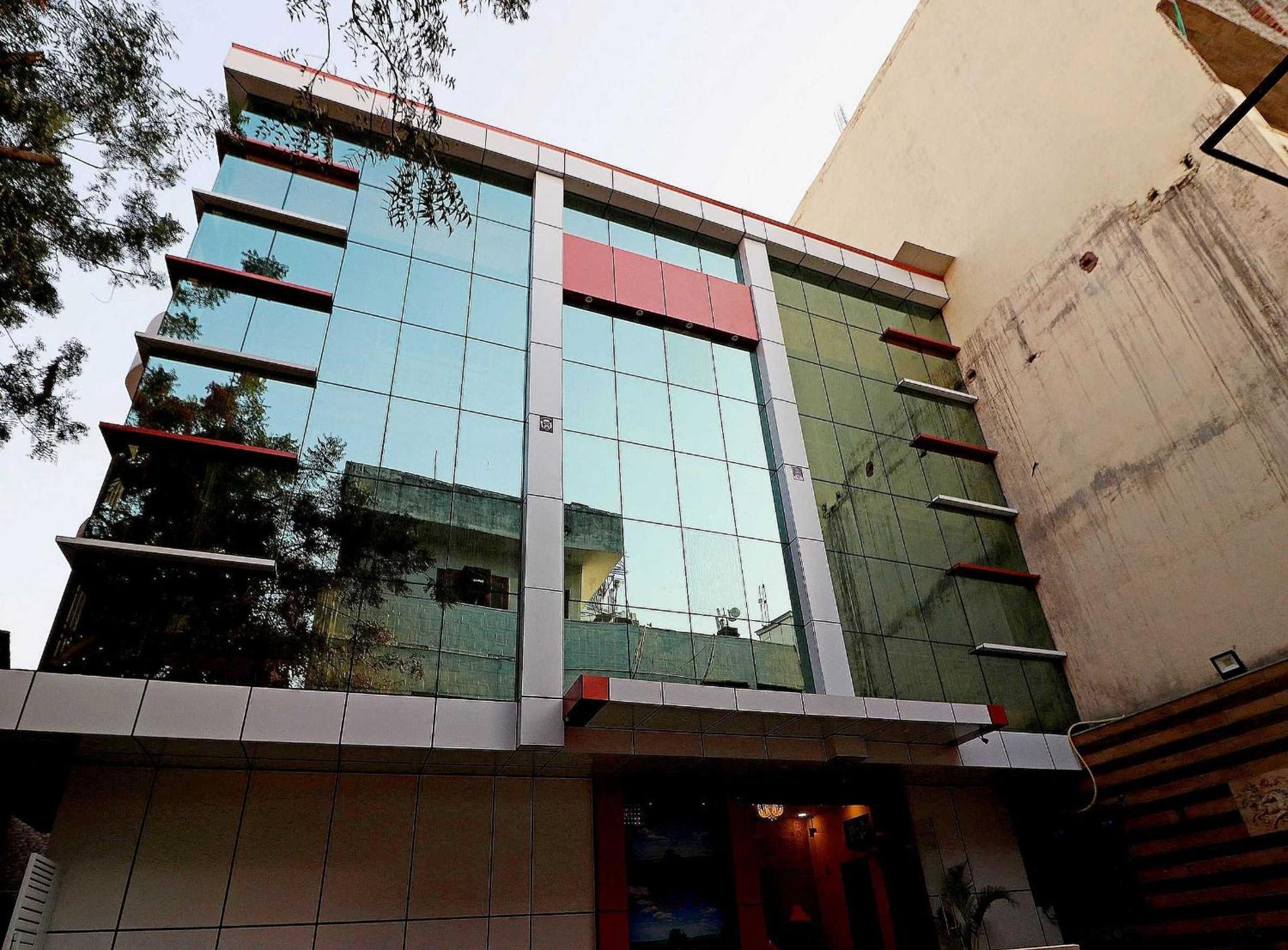 Hotel O Cloud New Delhi Exterior photo